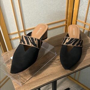 Vivian Black and Brown Women's Mules